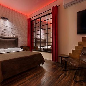 Budget King Room